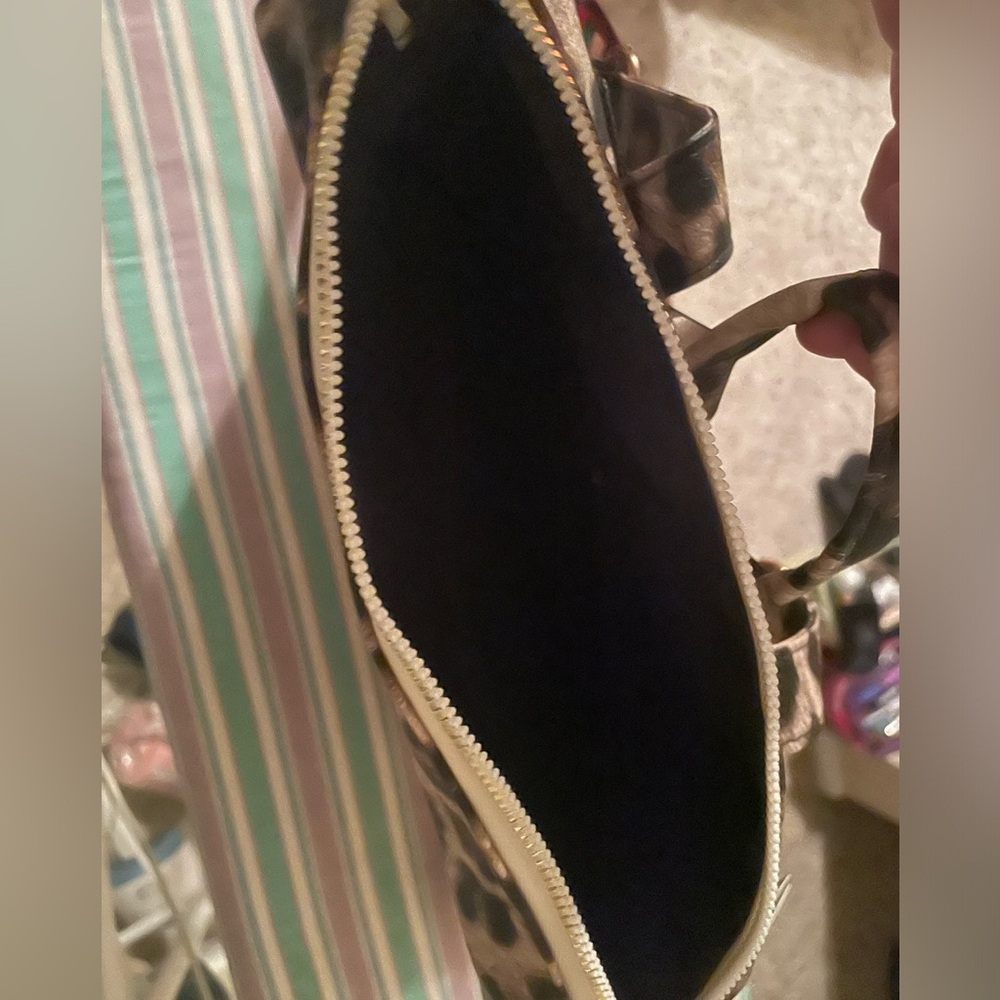 Leopard Backpack - Picture 4 of 4